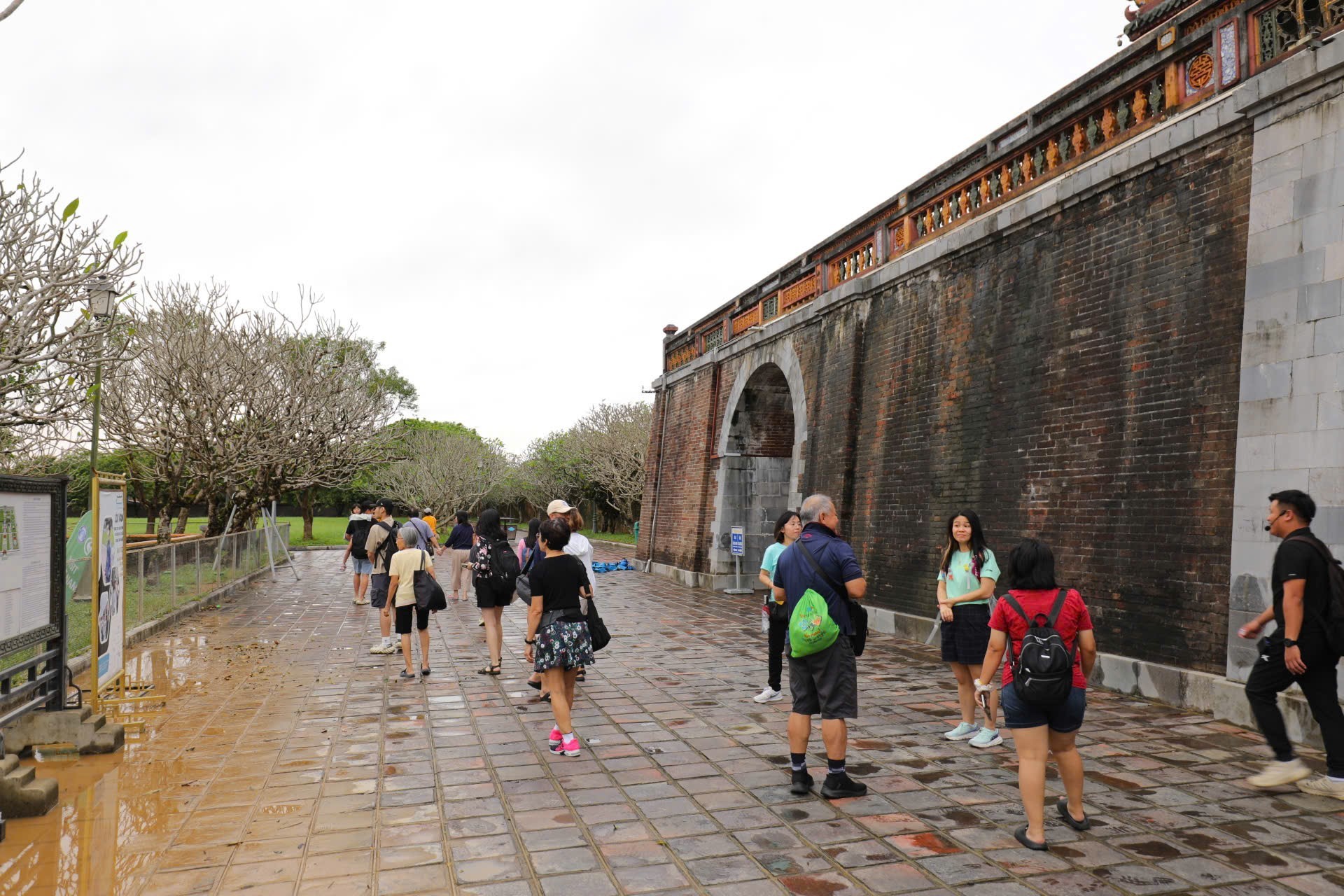 Cố đô Huế qua cơn lũ lịch sử - 10