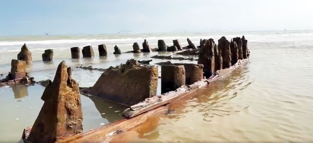 Kỳ lạ con tàu cổ 'thoắt ẩn, thoắt hiện' trên biển Hội An - 9