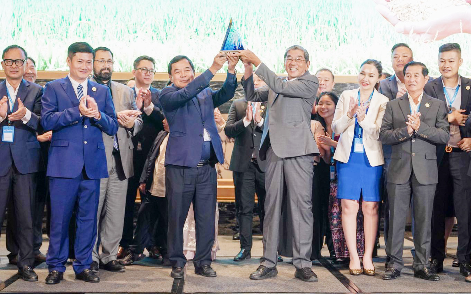 Gạo Ông Cua ST25 tiếp tục được vinh danh Gạo ngon nhất thế giới năm 2025 - 3