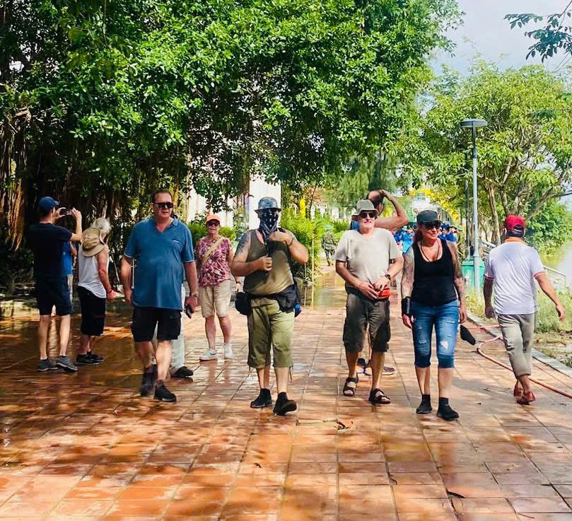 Cầu ngói Thanh Toàn sẵn sàng đón khách trở lại sau mưa lụt - 3