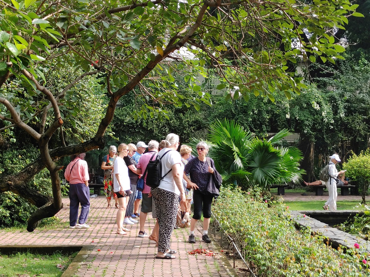 Du lịch Việt Nam: Tháng 10 đón lượng khách quốc tế cao kỷ lục - 1