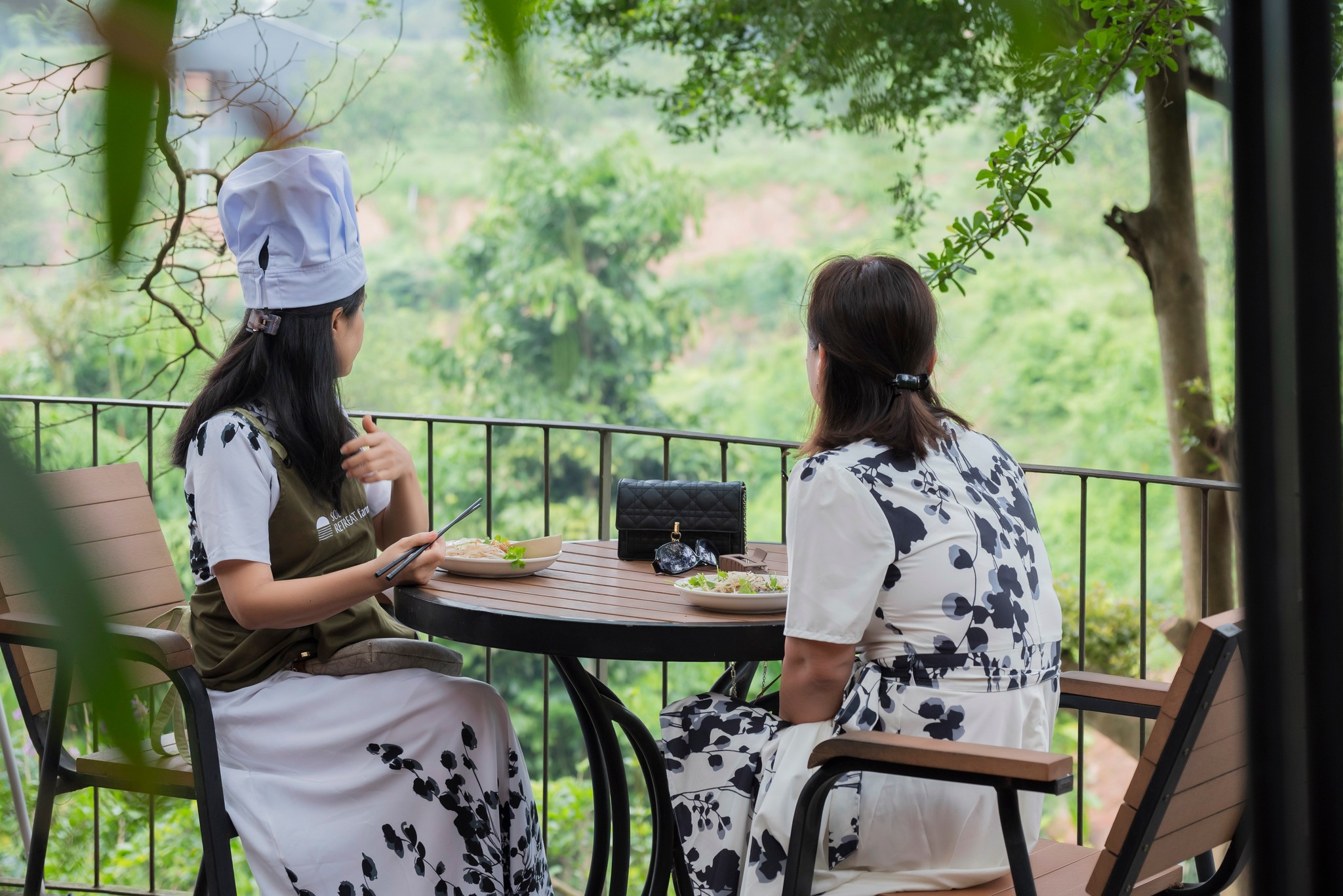 Để du lịch sinh thái thành công phải bắt đầu từ trái tim yêu thương - 10