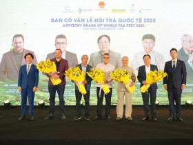 - Lần đầu tiên Lễ hội Trà Quốc tế được tổ chức tại Việt Nam