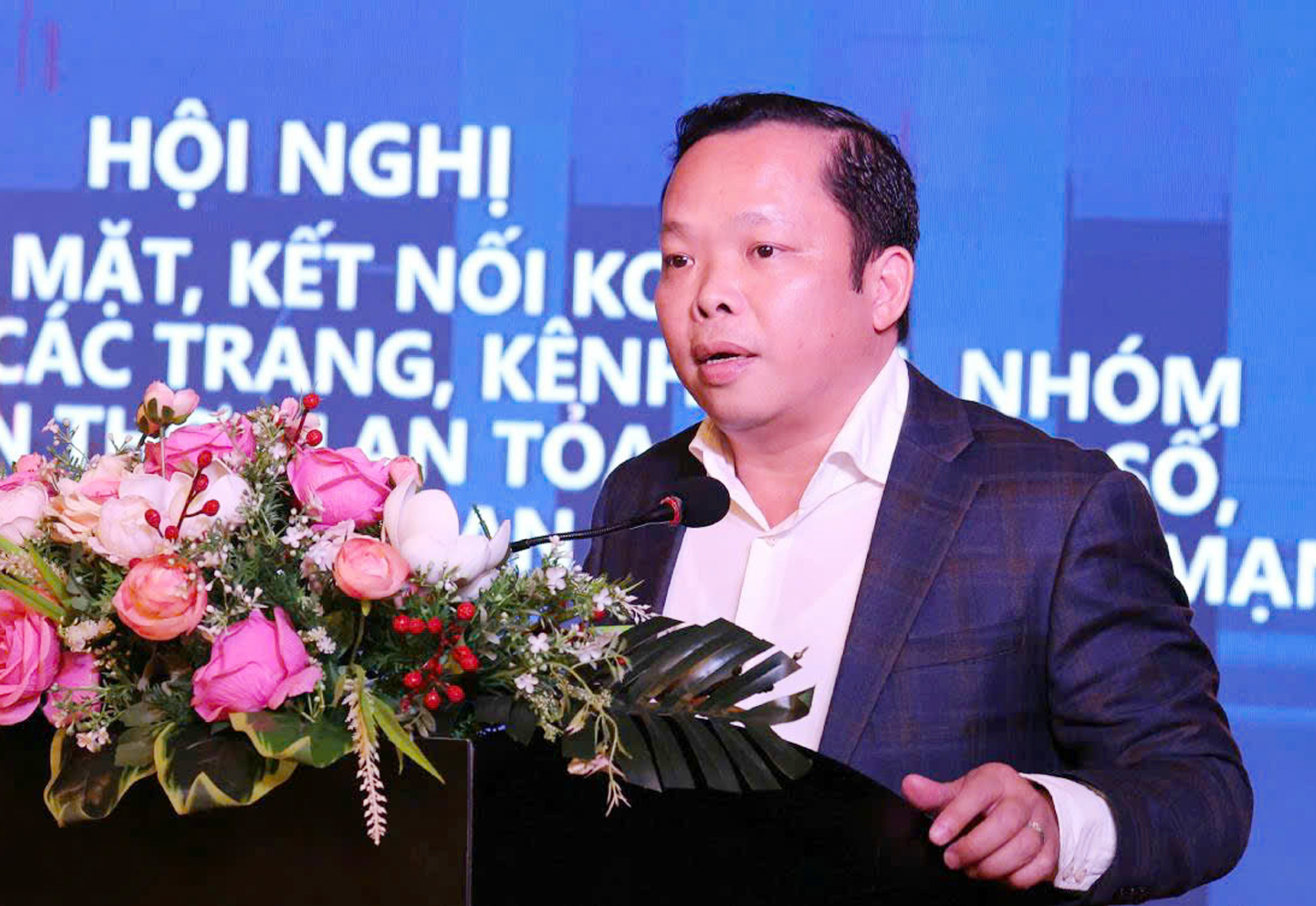 Người ảnh hưởng trên không gian mạng góp phần quảng bá văn hóa, du lịch - 1