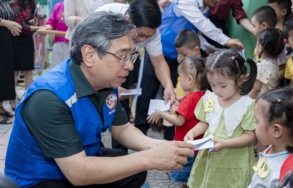 TP Hồ Chí Minh hỗ trợ 20 tỷ đồng giúp Huế khắc phục hậu quả bão lũ - 3