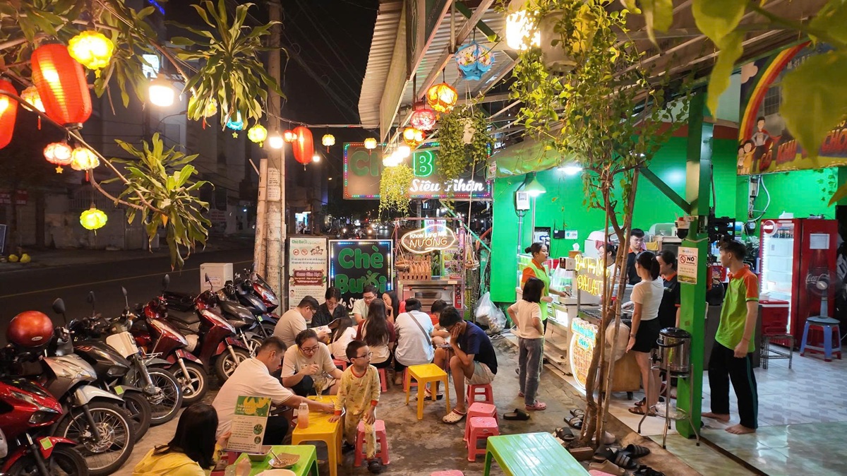 chu quan tang che buoi, chi mong khach… doc sach - 1