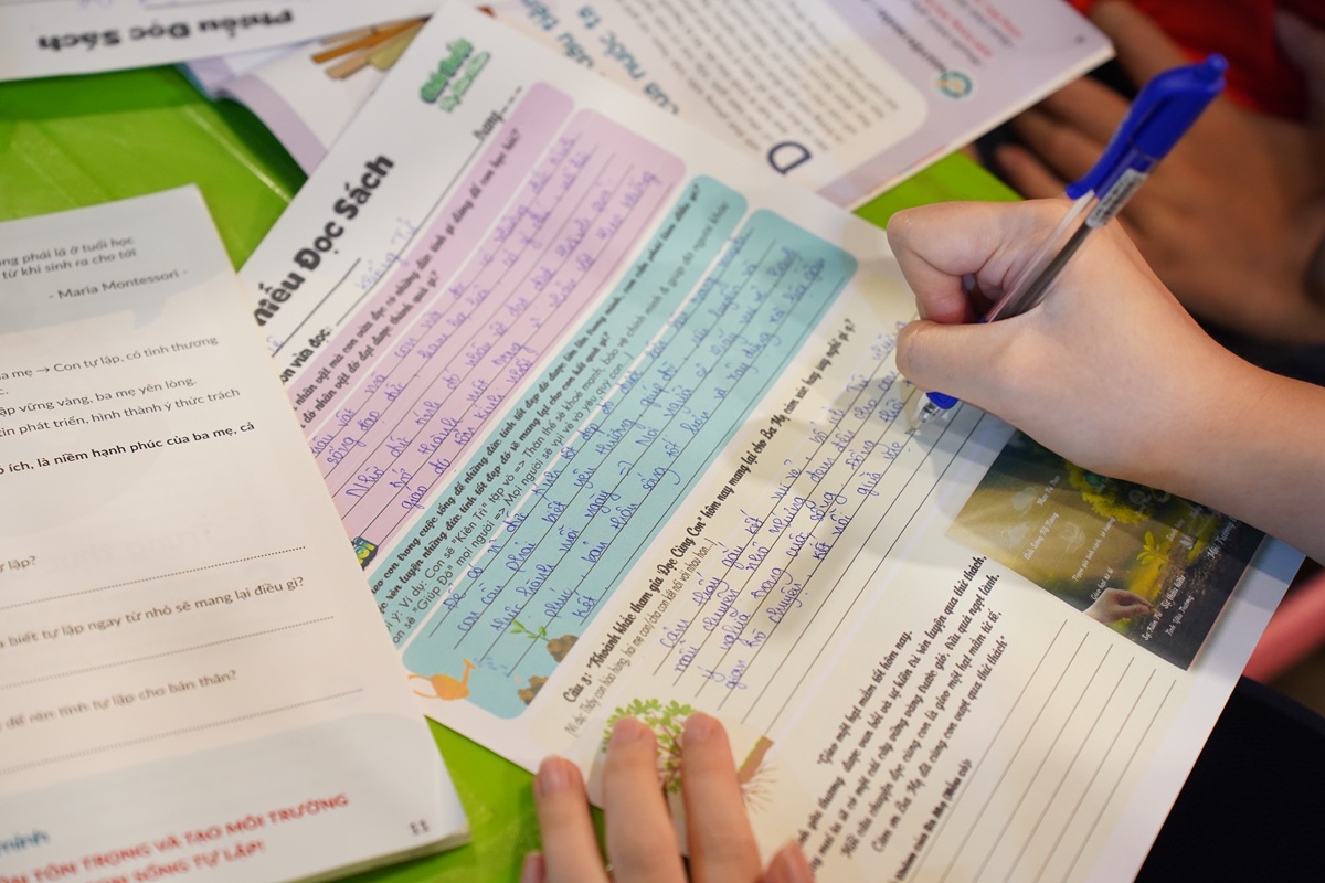 chu quan tang che buoi, chi mong khach… doc sach - 8