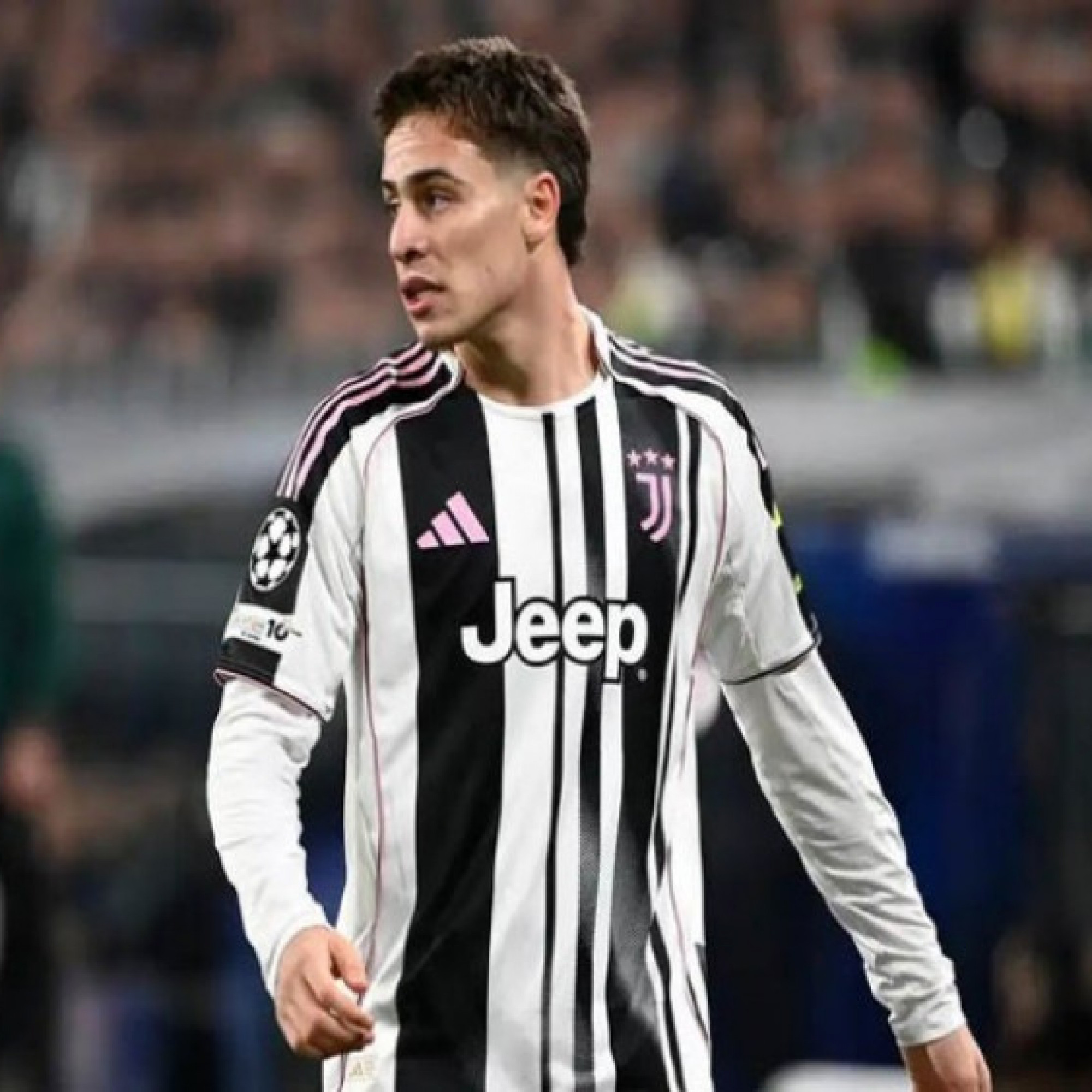  - Tin mới nhất bóng đá trưa 13/11: Arsenal và Real Madrid tranh giành Yildiz