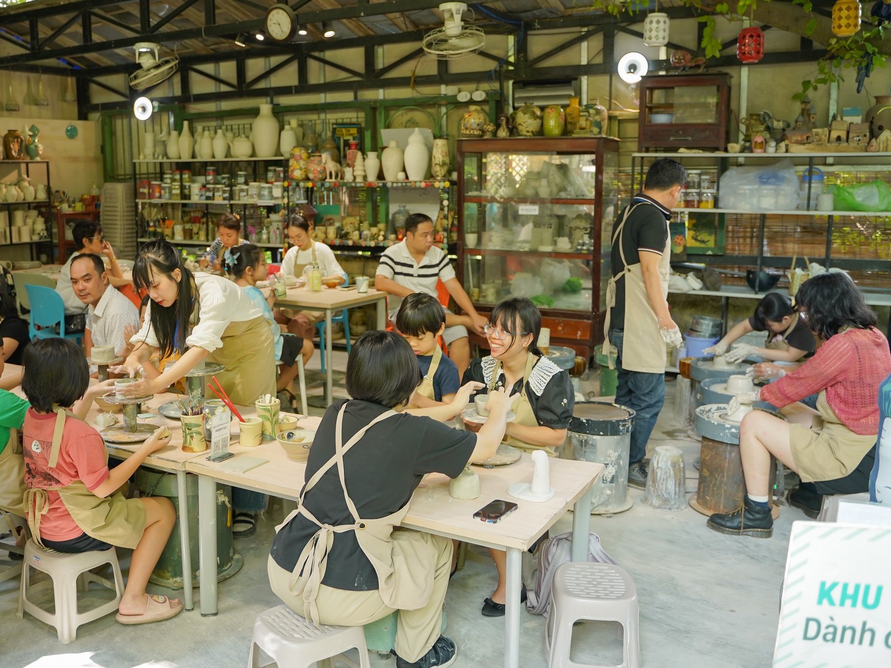 giai ma tra que: bai hoc chinh sach nao cho du lich lang nghe tp.hcm? - 12