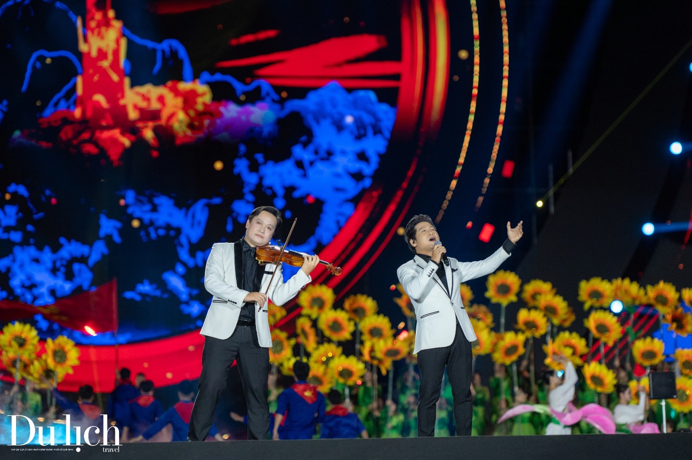 dan sao hang a quy tu tai concert cua quang ninh - 3