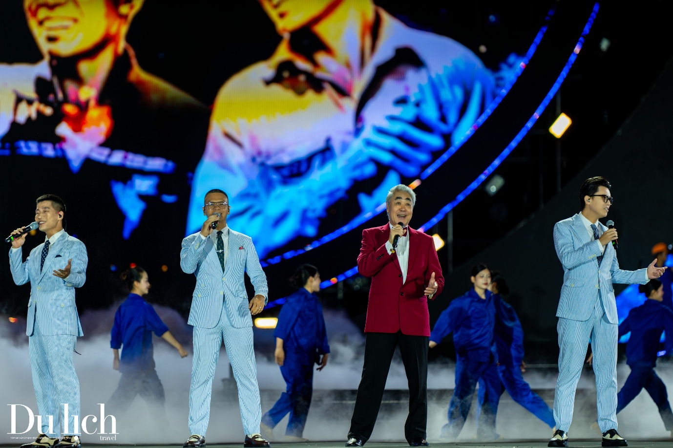 dan sao hang a quy tu tai concert cua quang ninh - 4