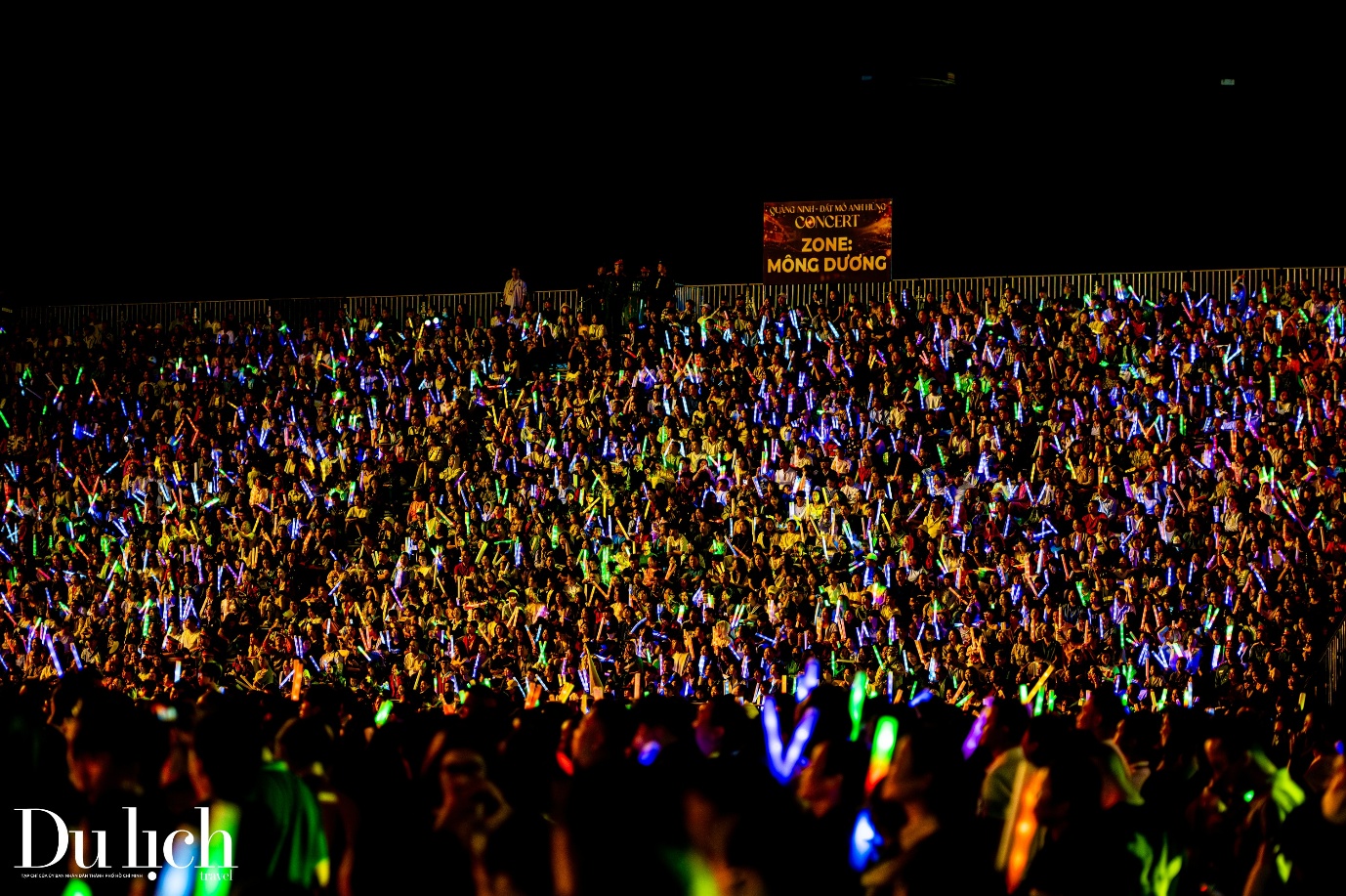 hon 30.000 khan gia ngoi kin cac khan dai concert quang ninh – dat mo anh hung - 3