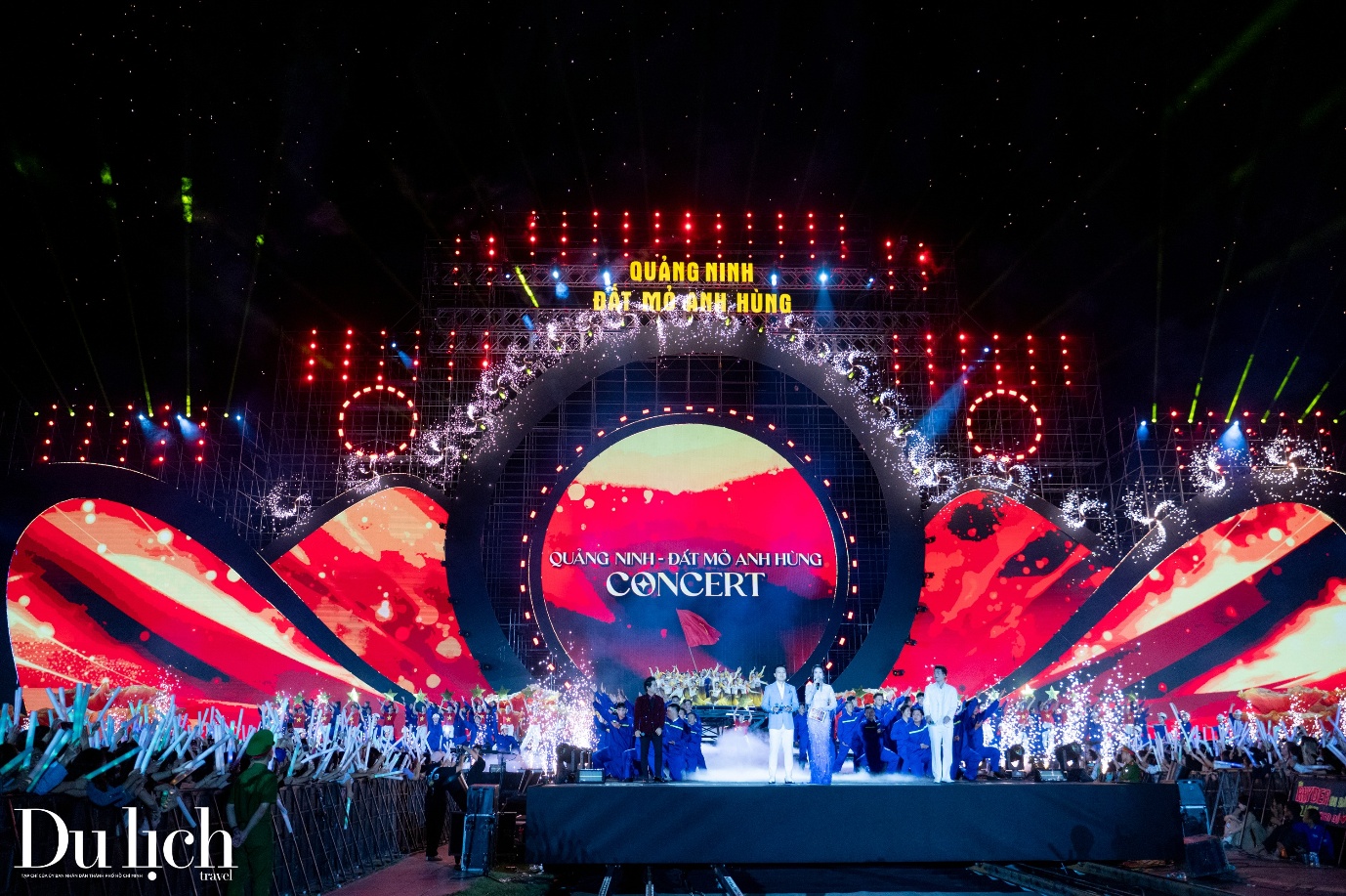 hon 30.000 khan gia ngoi kin cac khan dai concert quang ninh – dat mo anh hung - 7