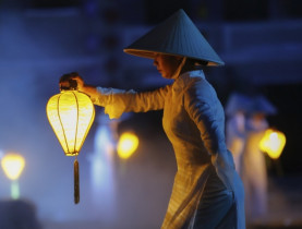  - Cần tháo gỡ 'nút thắt' hạ tầng và pháp lý để 'mỏ vàng' du lịch đêm bứt phá