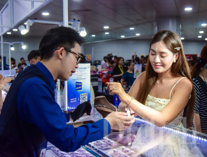  - TP.HCM khởi động ‘mùa hội’ khuyến mãi, kích cầu tiêu dùng cuối năm