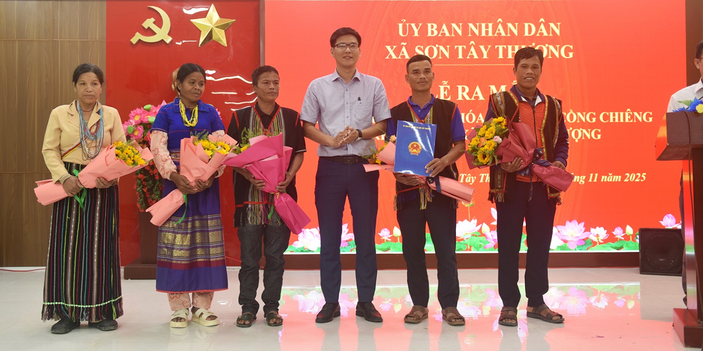 Xã Sơn Tây Thượng ra mắt 10 Câu lạc bộ Văn hóa dân gian Cồng chiêng - 8