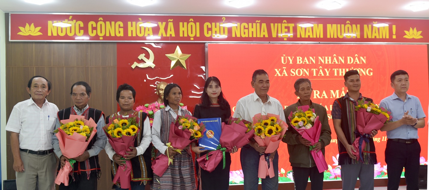 Xã Sơn Tây Thượng ra mắt 10 Câu lạc bộ Văn hóa dân gian Cồng chiêng - 5