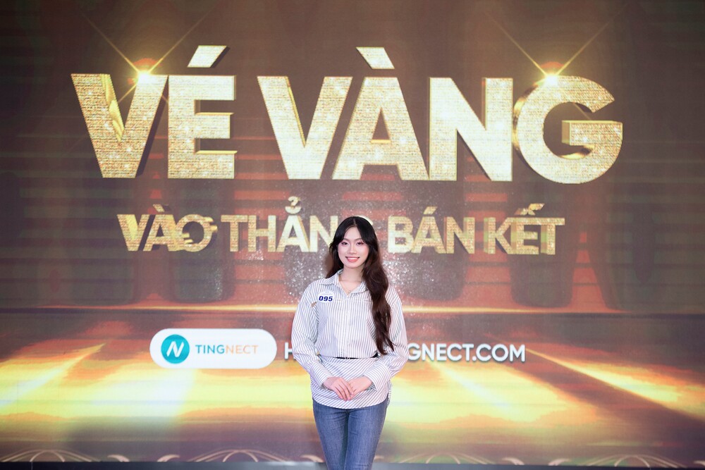 Hoa hậu Quế Anh diện áo dài trắng, chấm thi sơ khảo Hoa hậu Sinh viên Hòa bình Việt Nam 2025 - 4