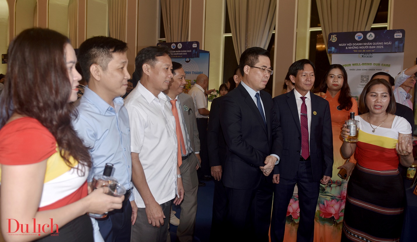 hanh trinh tim huong ra cho nong san vung cao quang ngai - 1