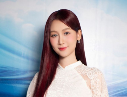  - Hoa hậu Quế Anh diện áo dài trắng, chấm thi sơ khảo Hoa hậu Sinh viên Hòa bình Việt Nam 2025