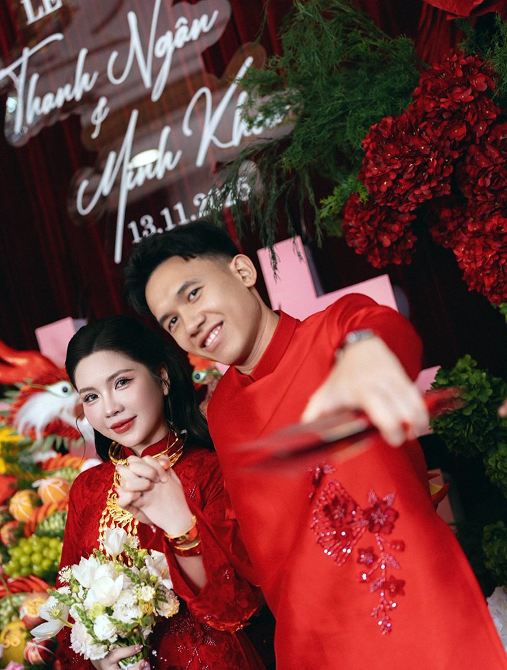 Lỡ hẹn với ĐT Việt Nam, Minh Khoa cưới ngay cô chủ tiệm vàng - 1