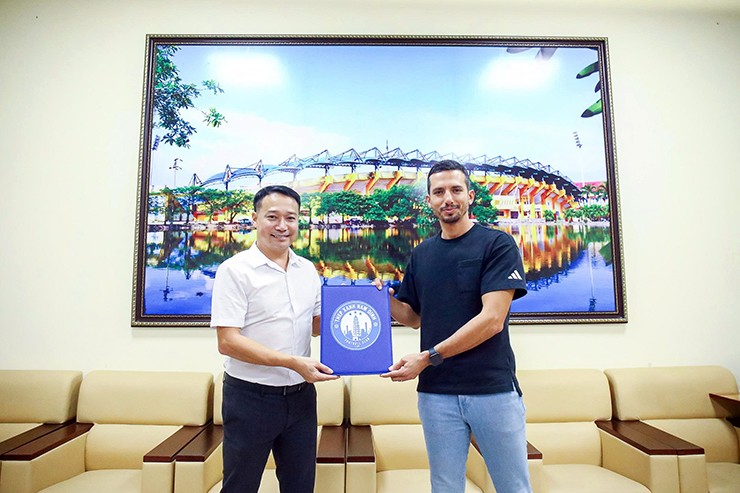 CLB Nam Định công bố HLV trưởng người Bồ Đào Nha làm thầy Xuân Son - 2