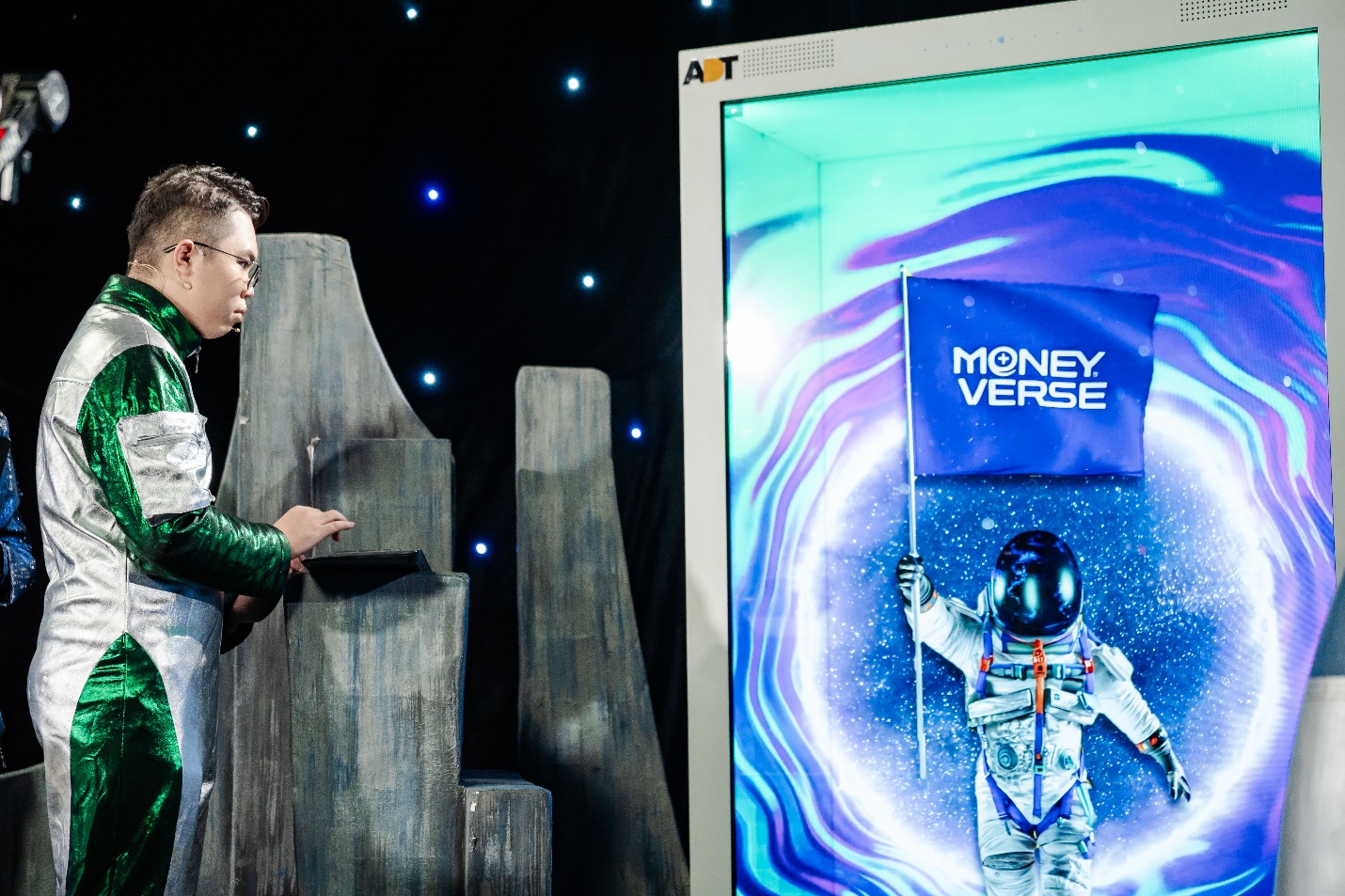 Chung kết The Moneyverse 2025: Top 6 thí sinh đối đầu tỷ phú, 1.000 người và trí tuệ nhân tạo AI - 4