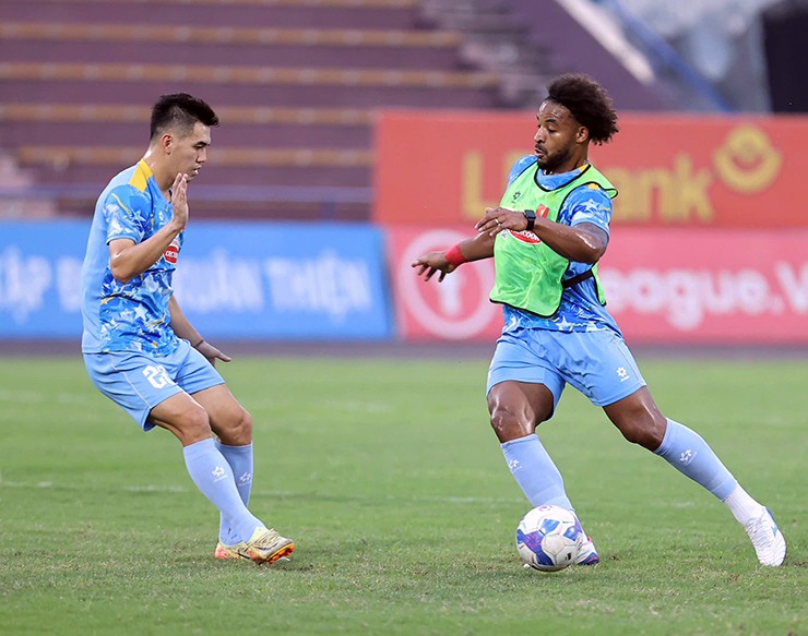 ĐT Việt Nam “luyện công" bí mật, Duy Mạnh tiết lộ lời gan ruột của Xuân Son - 2