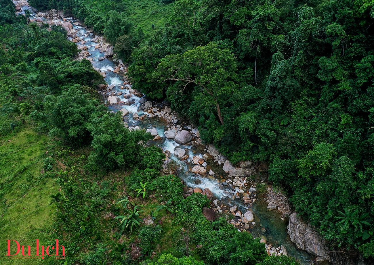 ve dep hoang so cua thac lua – dai lua trang giua dai ngan truong son - 8