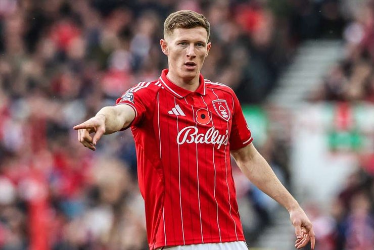 Tin mới nhất bóng đá tối 16/11: MU chọn được người thay thế Baleba - 1