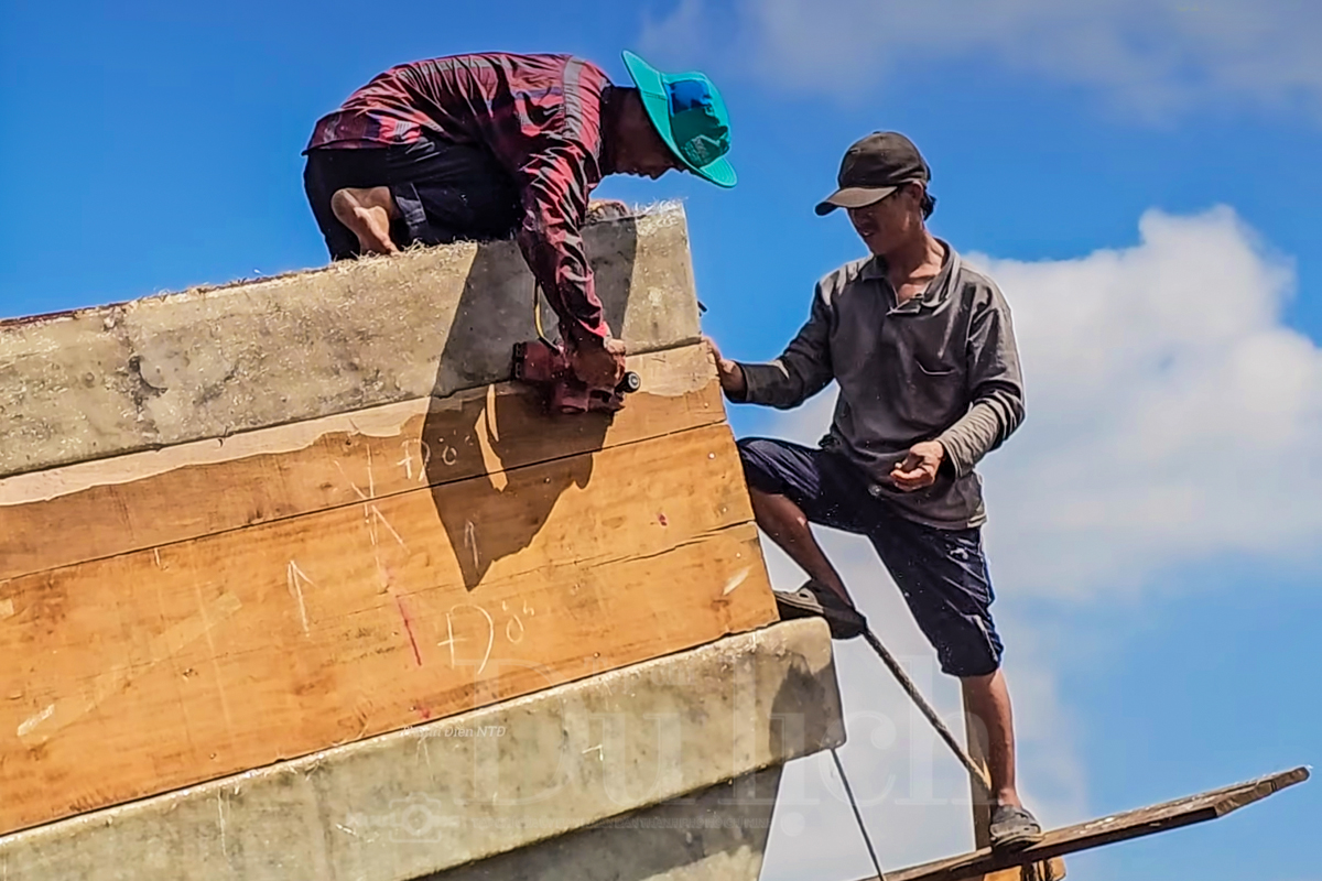 Dọc ngang miền sông nước ghé thăm xưởng đóng thuyền bên cồn - 11