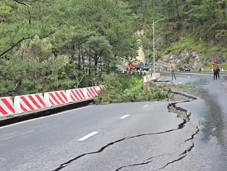 Lâm Đồng công bố tình huống khẩn cấp về sạt lở đường đèo Prenn Đà Lạt