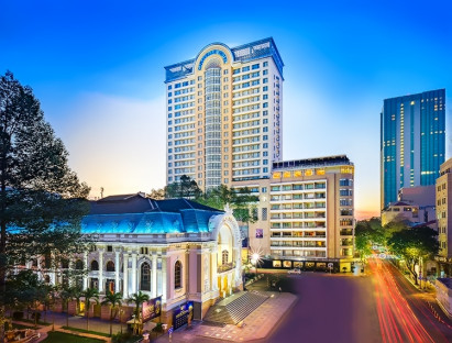 Ở đâu - Du lịch TP.HCM sưu tập thêm cặp giải thưởng World Luxury Hotel Awards