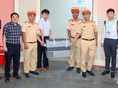  - Bệnh viện Trung ương Huế tổ chức lễ ra viện cho ca ghép gan