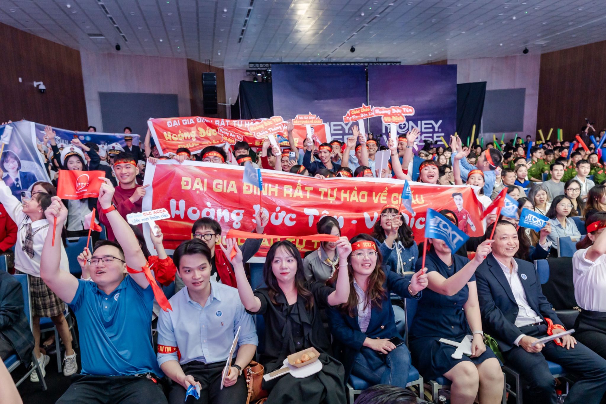 Chung kết The Moneyverse 2025: Khi công nghệ, tri thức và bản lĩnh hội tụ - 1