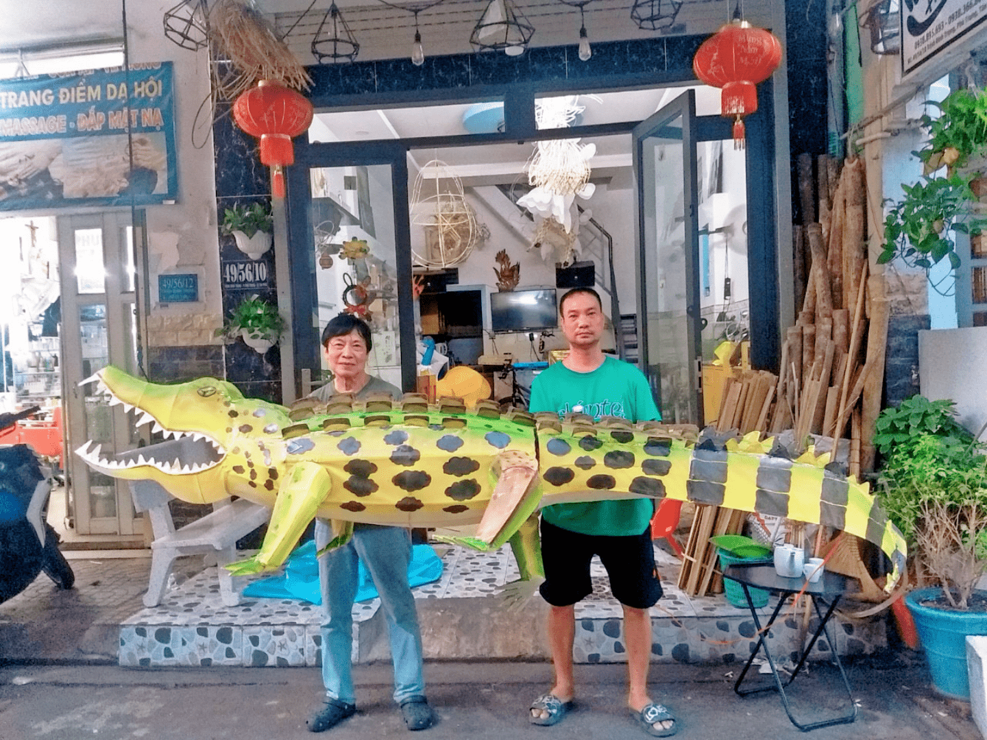 Làng lồng đèn Phú Bình: Trăn trở của người 'giữ lửa - 1