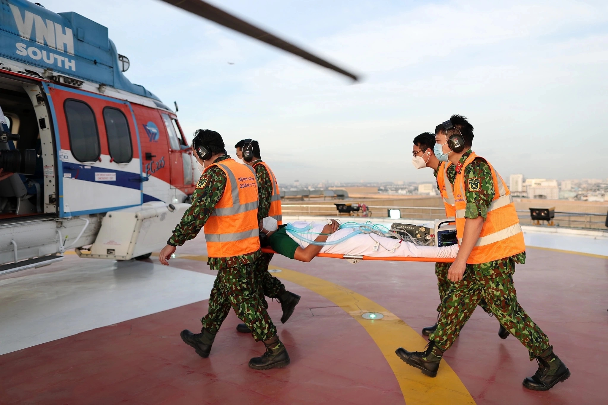 PGS.TS.TTND Nguyễn Hồng Sơn: 'Tượng đài tưởng niệm các nạn nhân COVID-19 không chỉ là công viên' - 4