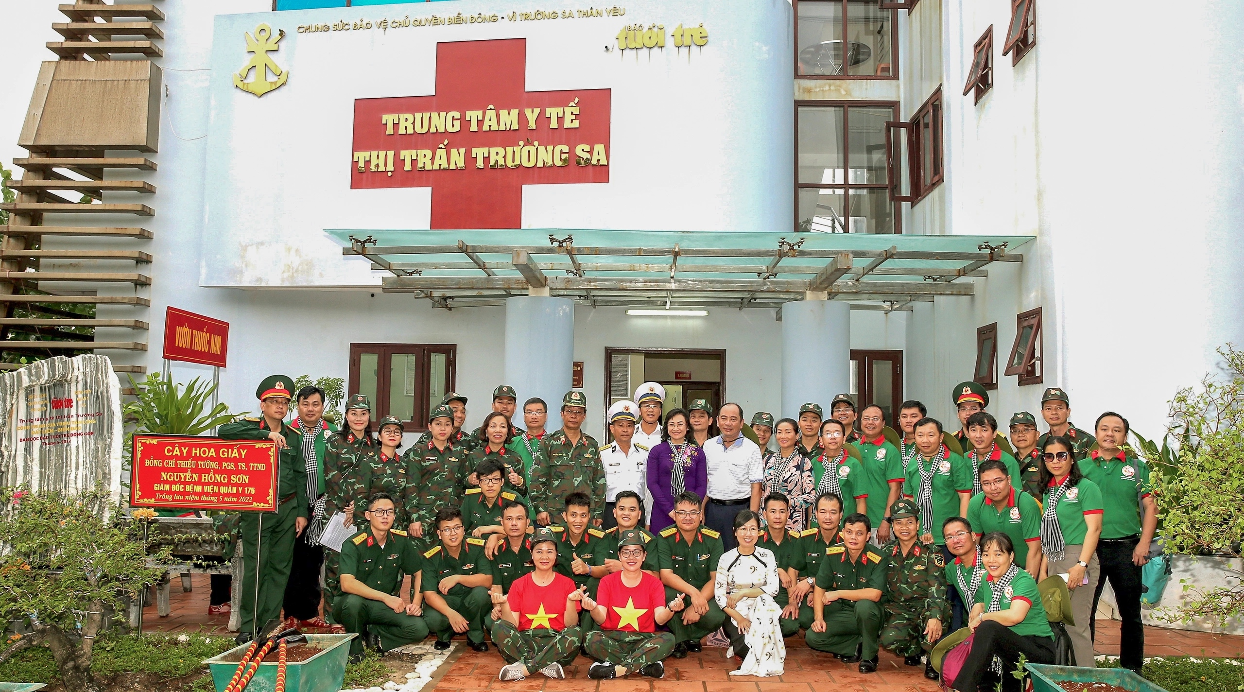 PGS.TS.TTND Nguyễn Hồng Sơn: 'Tượng đài tưởng niệm các nạn nhân COVID-19 không chỉ là công viên' - 6