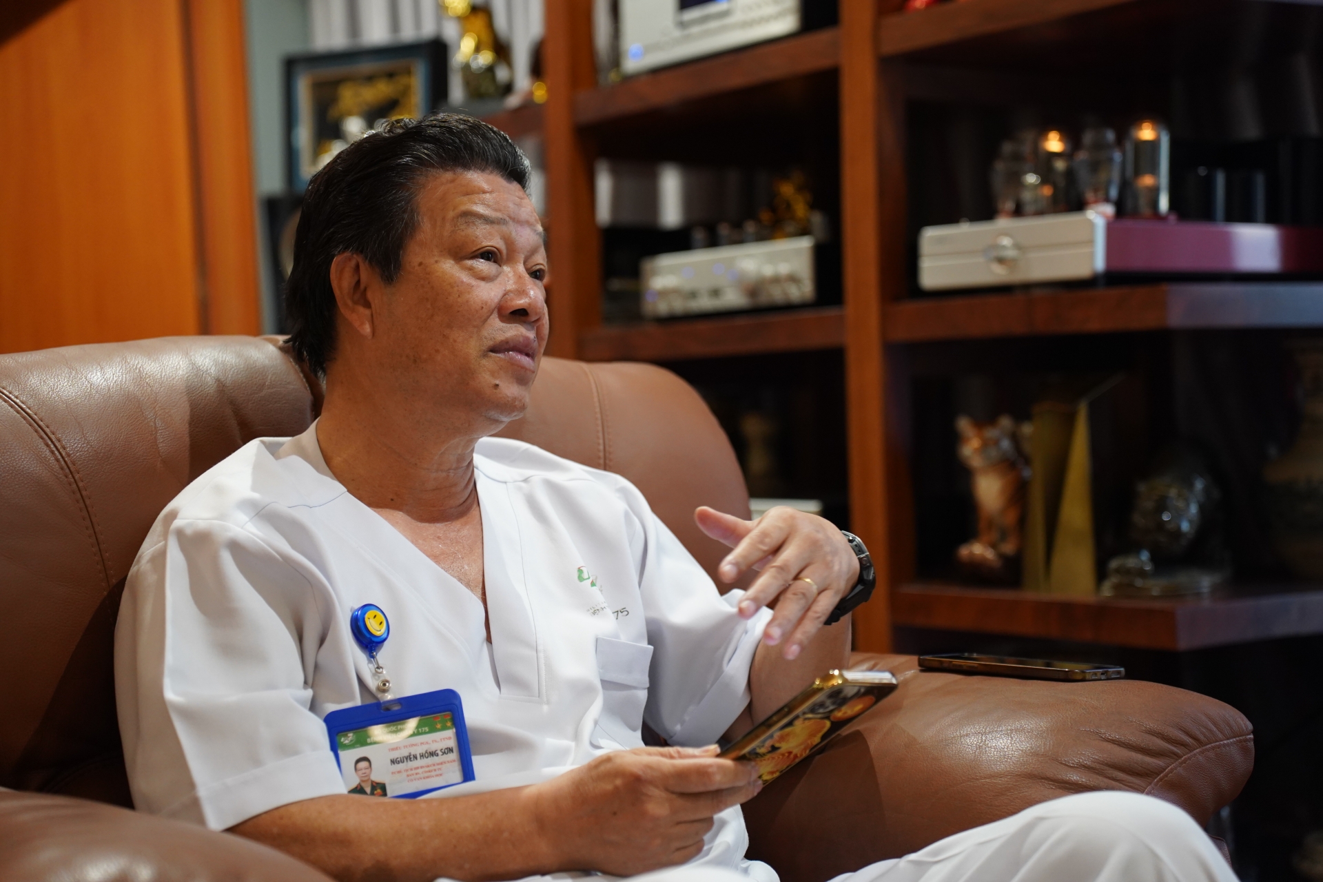 PGS.TS.TTND Nguyễn Hồng Sơn: 'Tượng đài tưởng niệm các nạn nhân COVID-19 không chỉ là công viên' - 8