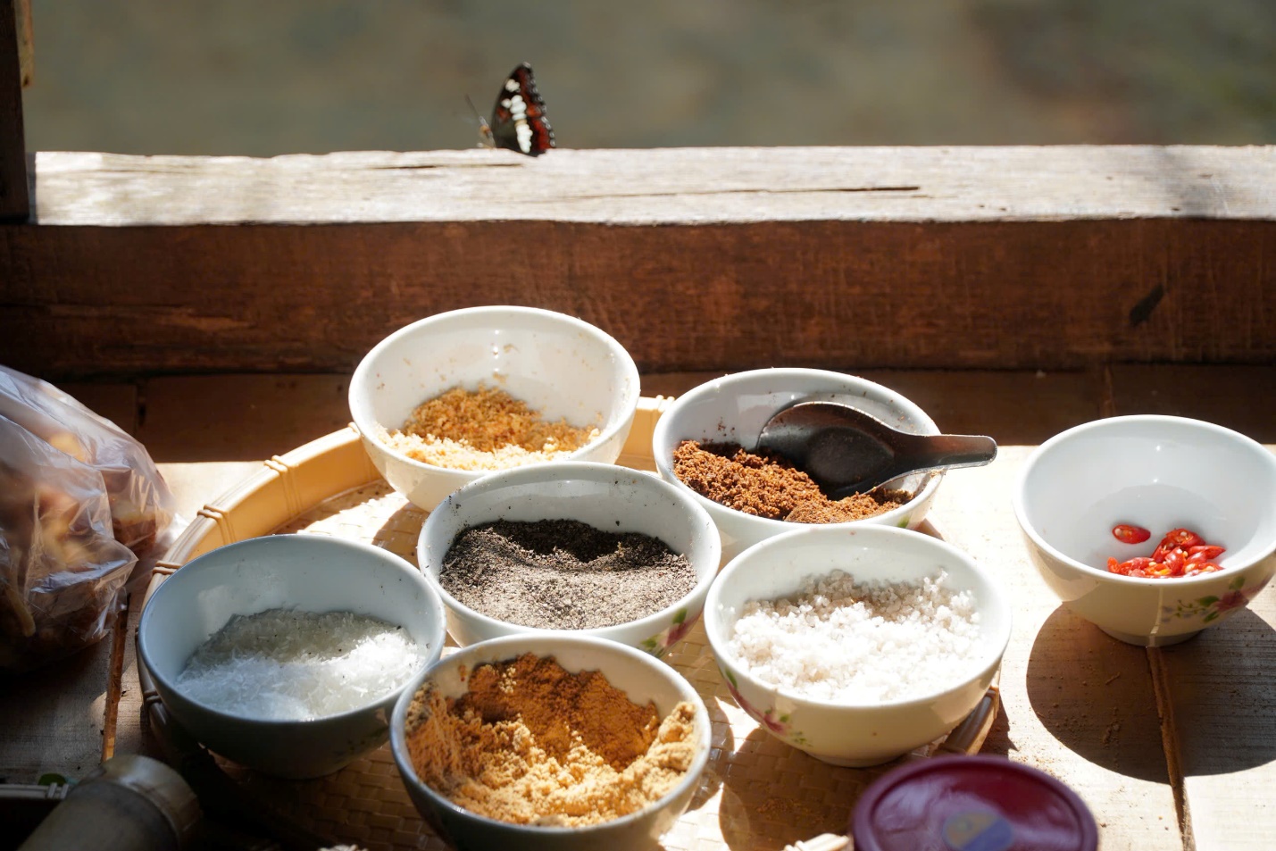 den kha cuu “cham” vao tung my thuc - 1