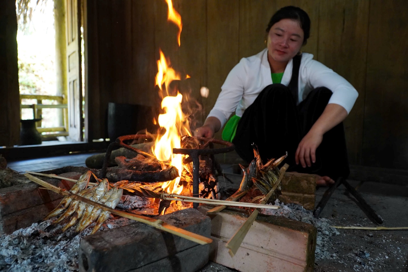 den kha cuu “cham” vao tung my thuc - 6