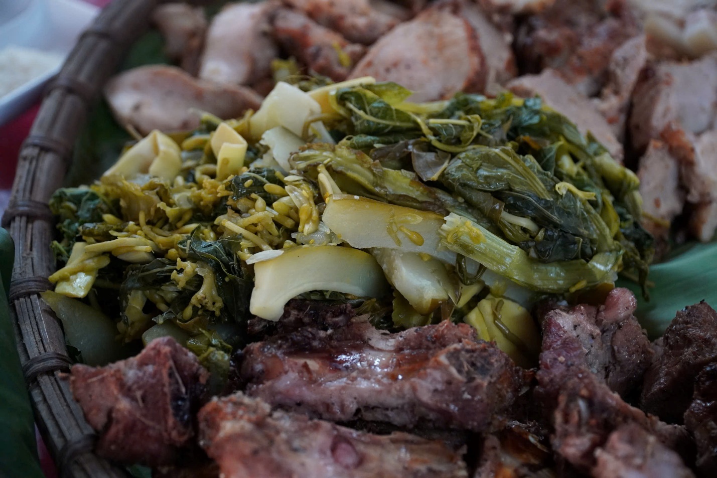 den kha cuu “cham” vao tung my thuc - 17