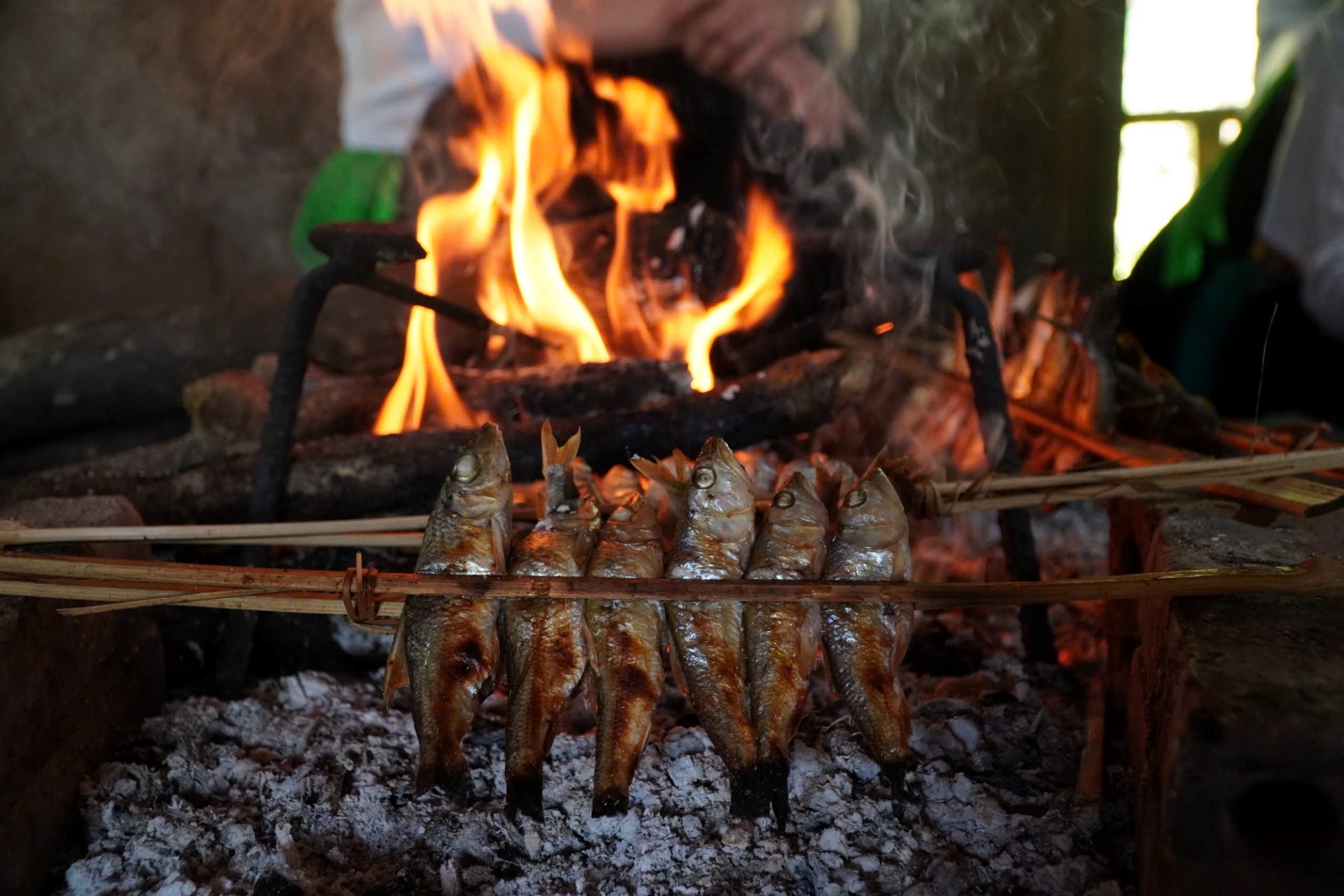 den kha cuu “cham” vao tung my thuc - 8