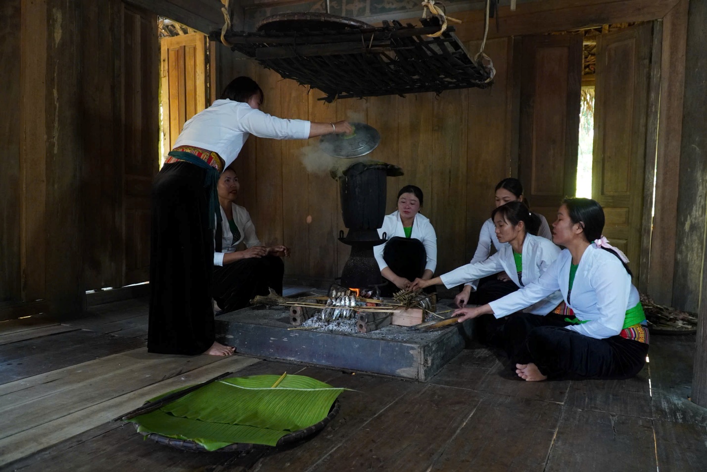 den kha cuu “cham” vao tung my thuc - 13