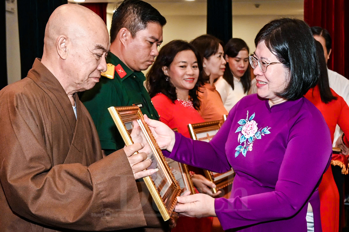 Từ ‘Cà phê sáng’ đến ‘Chuyến xe nghĩa tình’: Dân vận khéo thắp lên ngọn lửa sáng tạo, xây dựng thành phố văn minh - 6