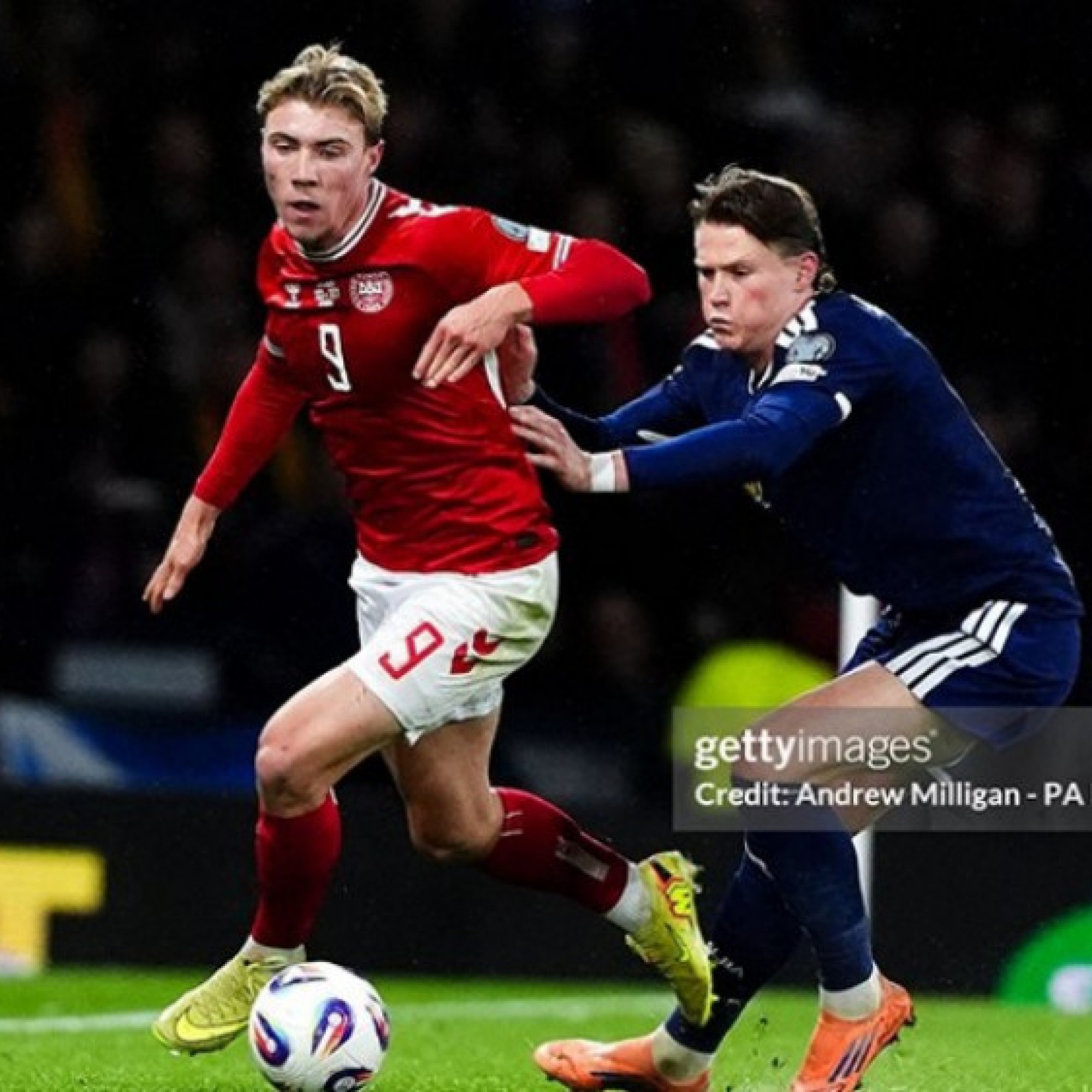  - Kết quả bóng đá Scotland - Đan Mạch: Tuyệt phẩm McTominay, "vé vàng" lịch sử (Vòng loại World Cup)