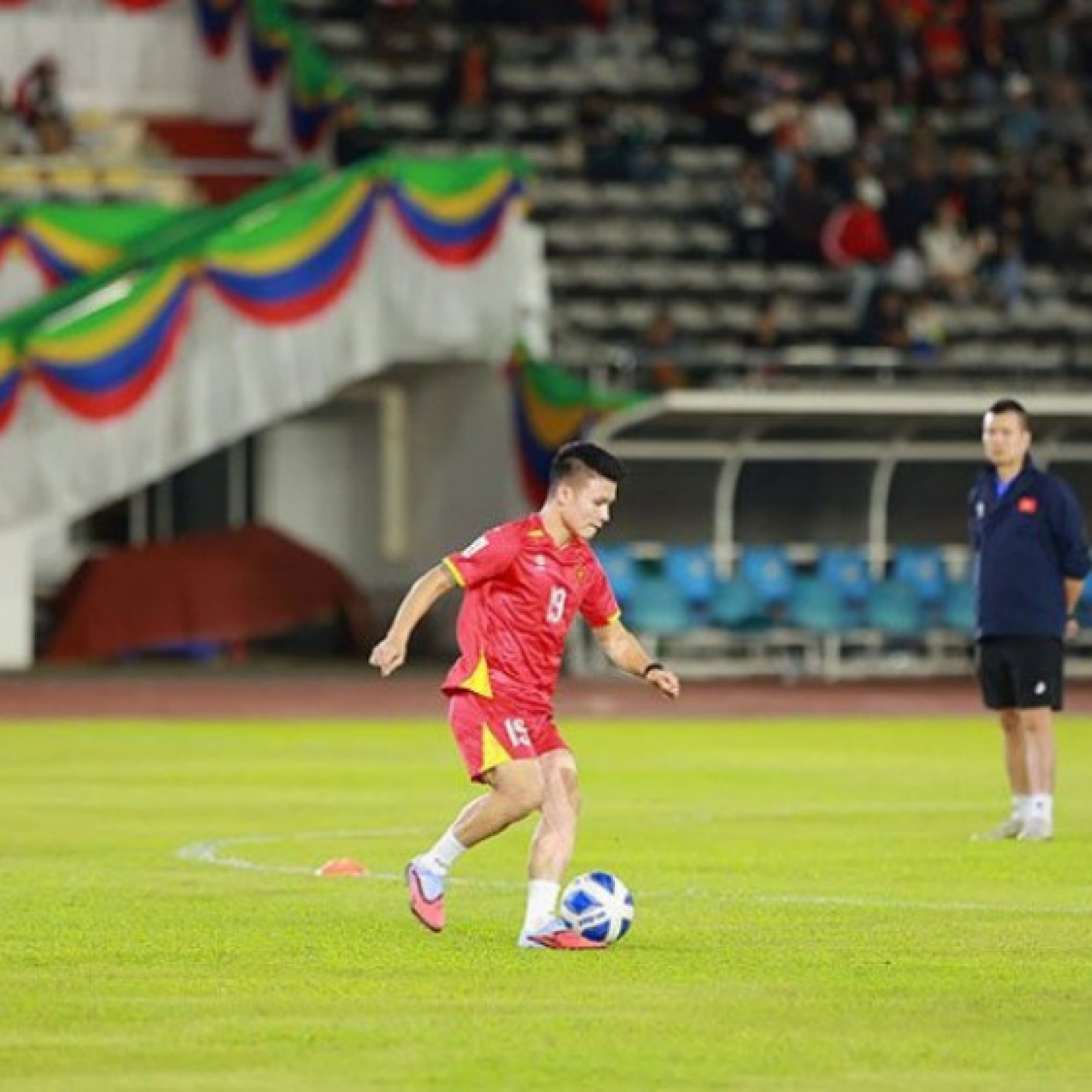  - Trực tiếp bóng đá Lào - Việt Nam: Tiến Linh đá cắm, Xuân Son dự bị (Vòng loại Asian Cup)