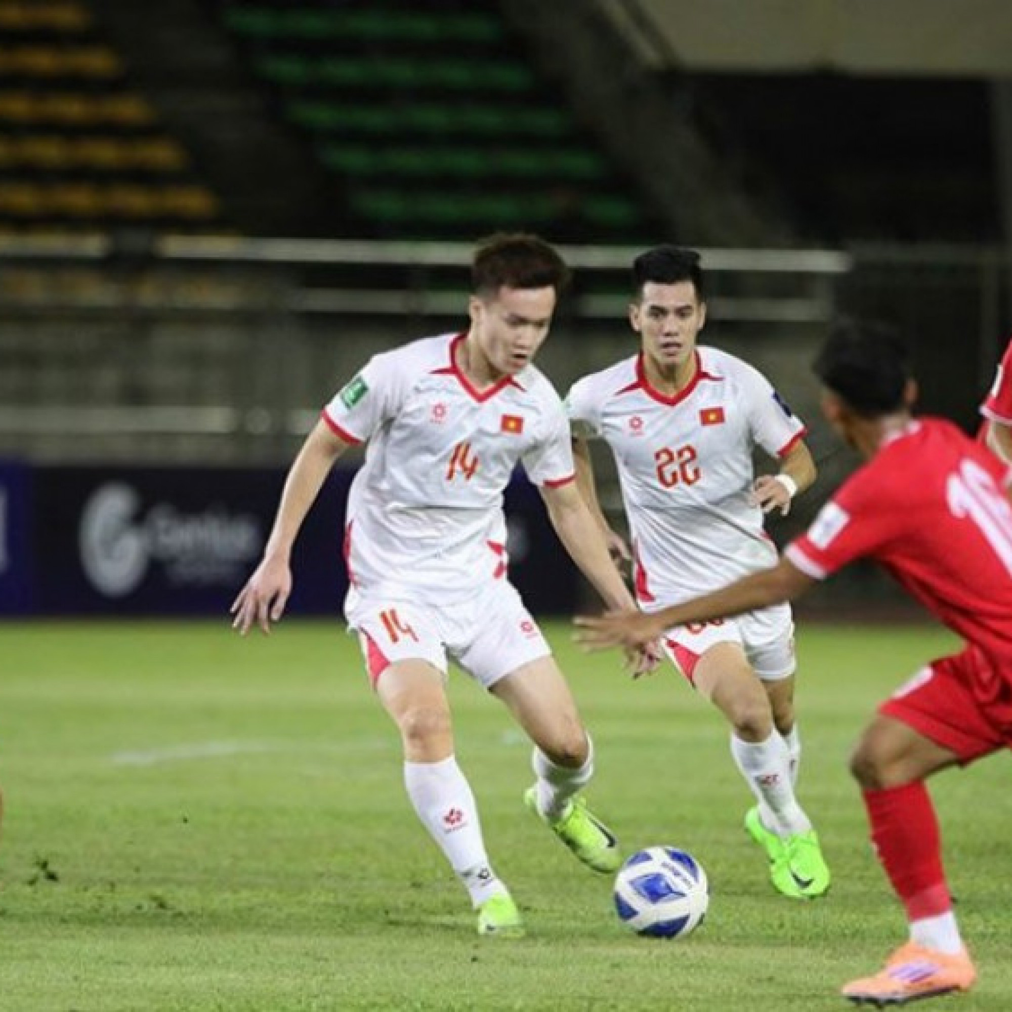  - Video bóng đá Lào - Việt Nam: Tiếc nuối liên hoàn (Vòng loại Asian Cup)