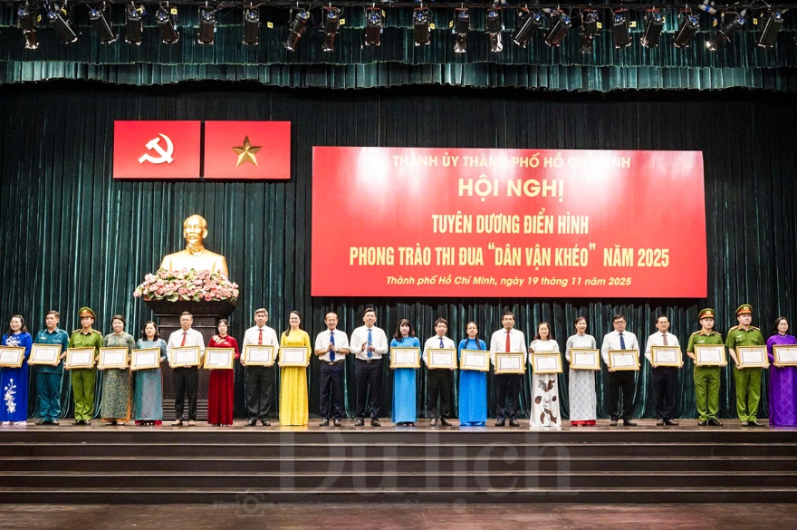 Từ ‘Cà phê sáng’ đến ‘Chuyến xe nghĩa tình’: Dân vận khéo thắp lên ngọn lửa sáng tạo, xây dựng thành phố văn minh - 1