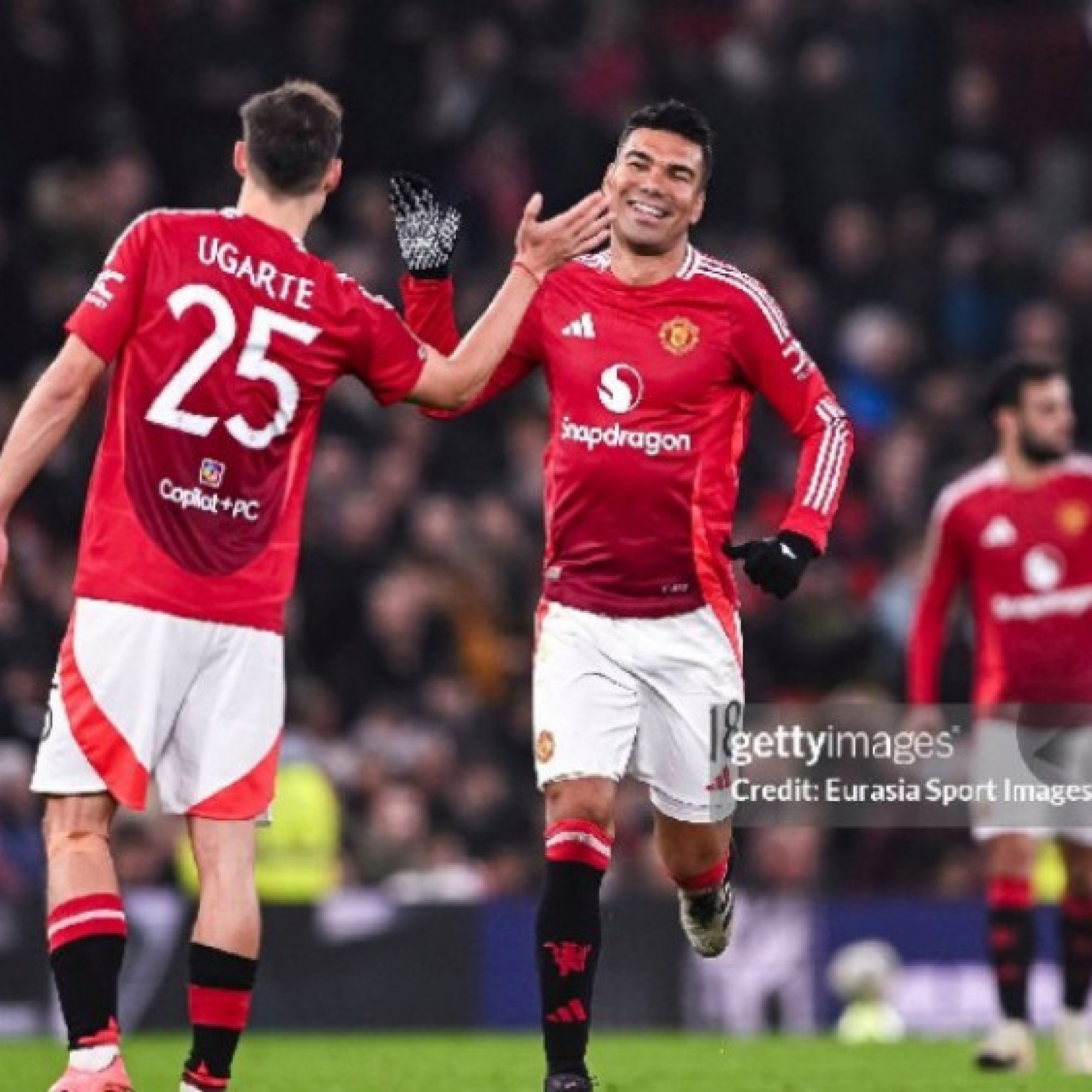  - Ugarte xuống phong độ, MU lên kế hoạch mua sắm lớn trợ chiến Casemiro